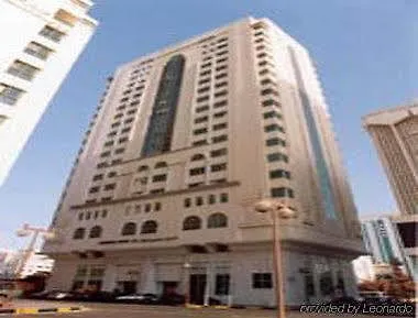 Howard Johnson By Wyndham Abu Dhabi Downtown מלון
