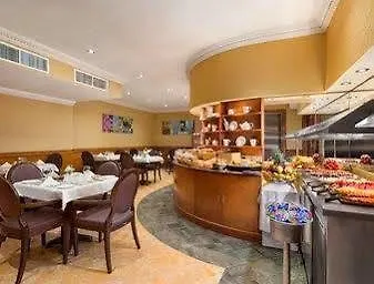Howard Johnson By Wyndham Abu Dhabi Downtown 3*,  איחוד האמירויות הערביות