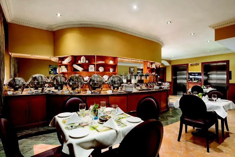 Howard Johnson By Wyndham Abu Dhabi Downtown