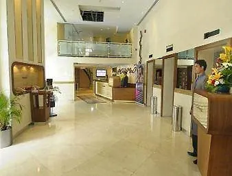 Howard Johnson By Wyndham Abu Dhabi Downtown Hotel